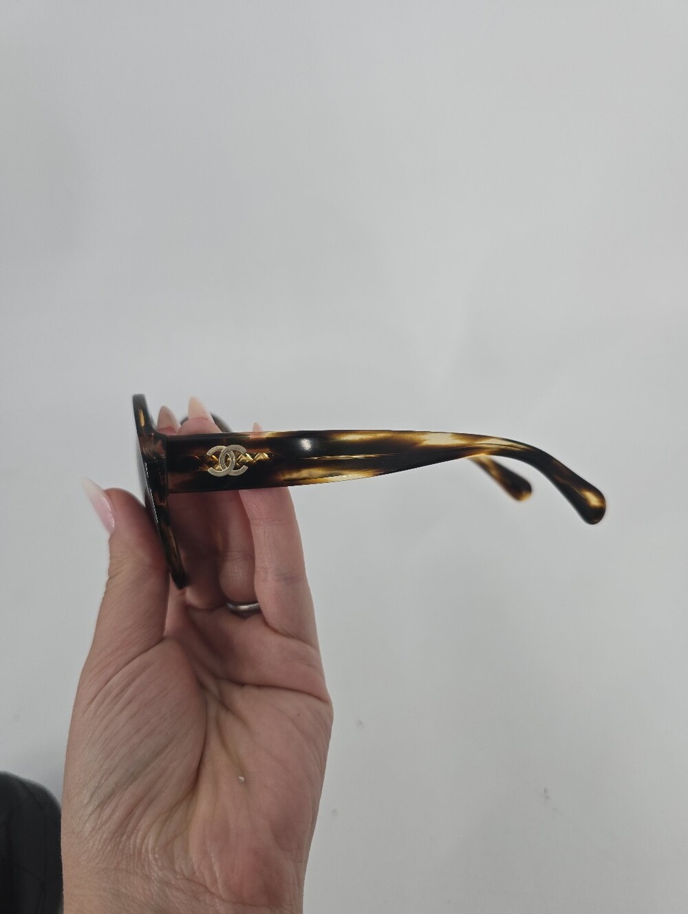 Chanel Tortoise Brown Cat Eye Sunglasses 5372 c.1498/S5 with Case - Picture 4 of 10